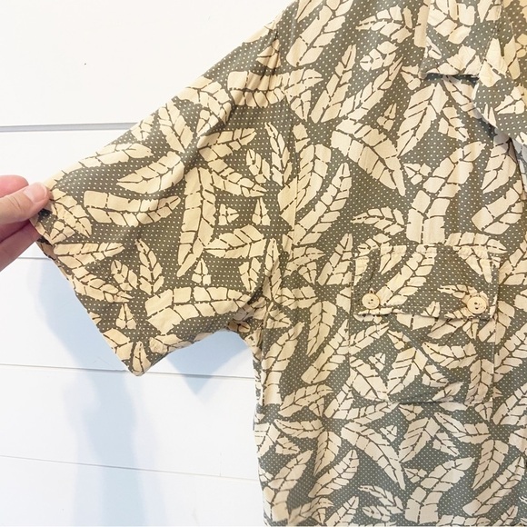 Beachgold~Anthropologie | Shania Buttondown Top Size Large - Picture 5 of 9